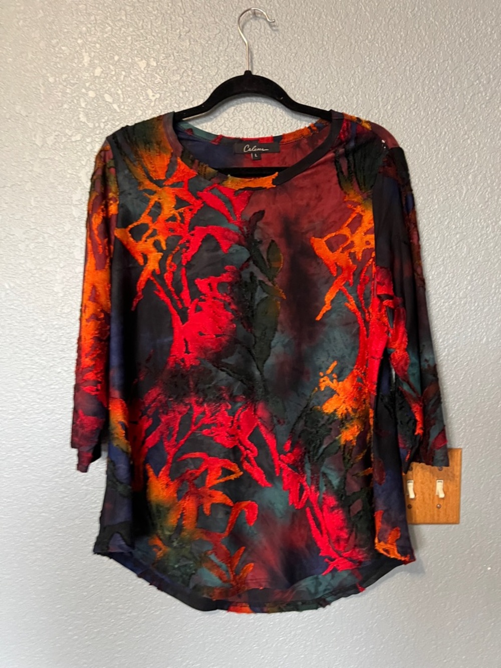 Caleaas Tunic  Size Large Multi Abstract Pullover